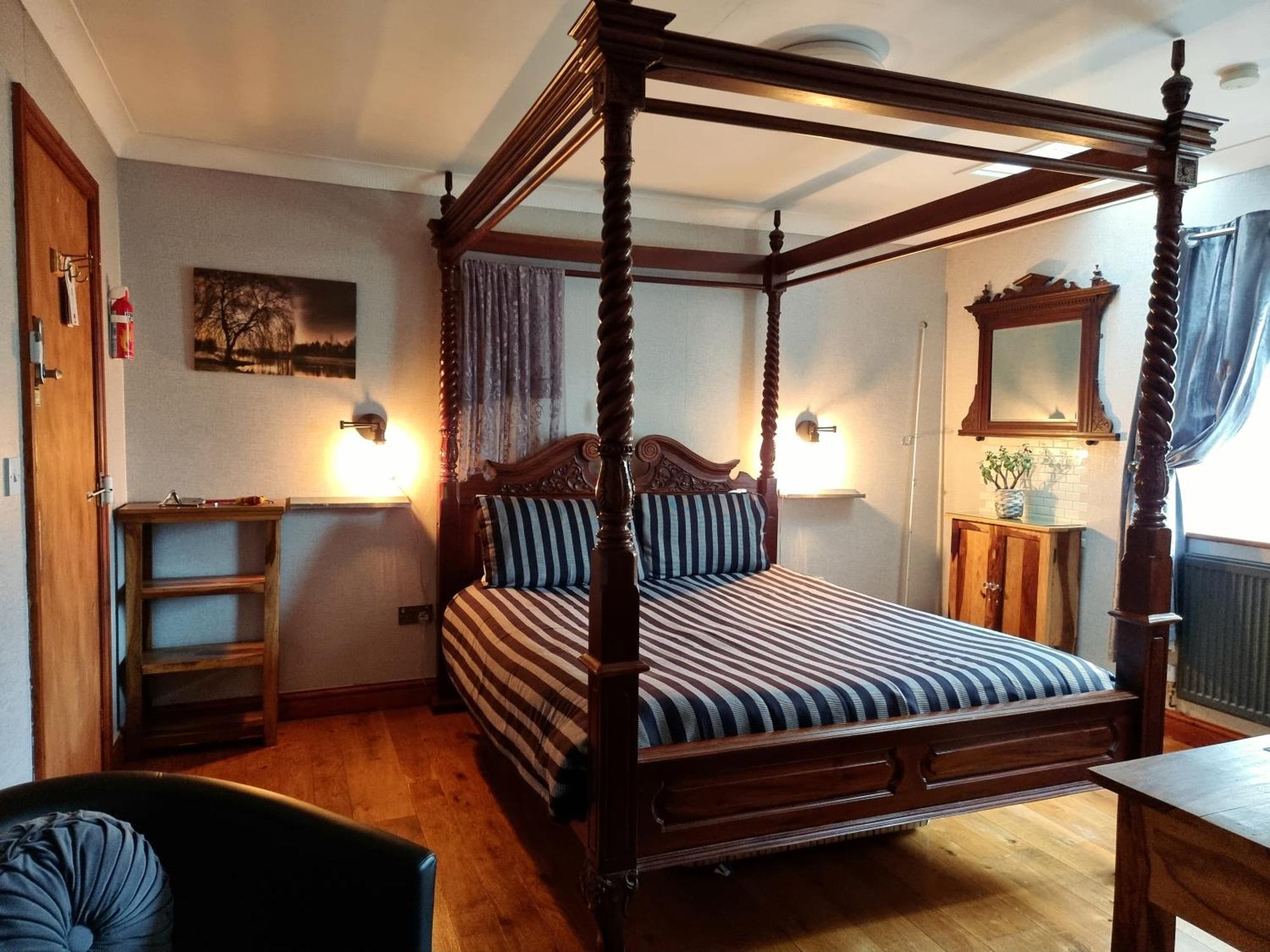 Castle Lodge - Brecon Beacons Accommodation Sennybridge Kültér fotó