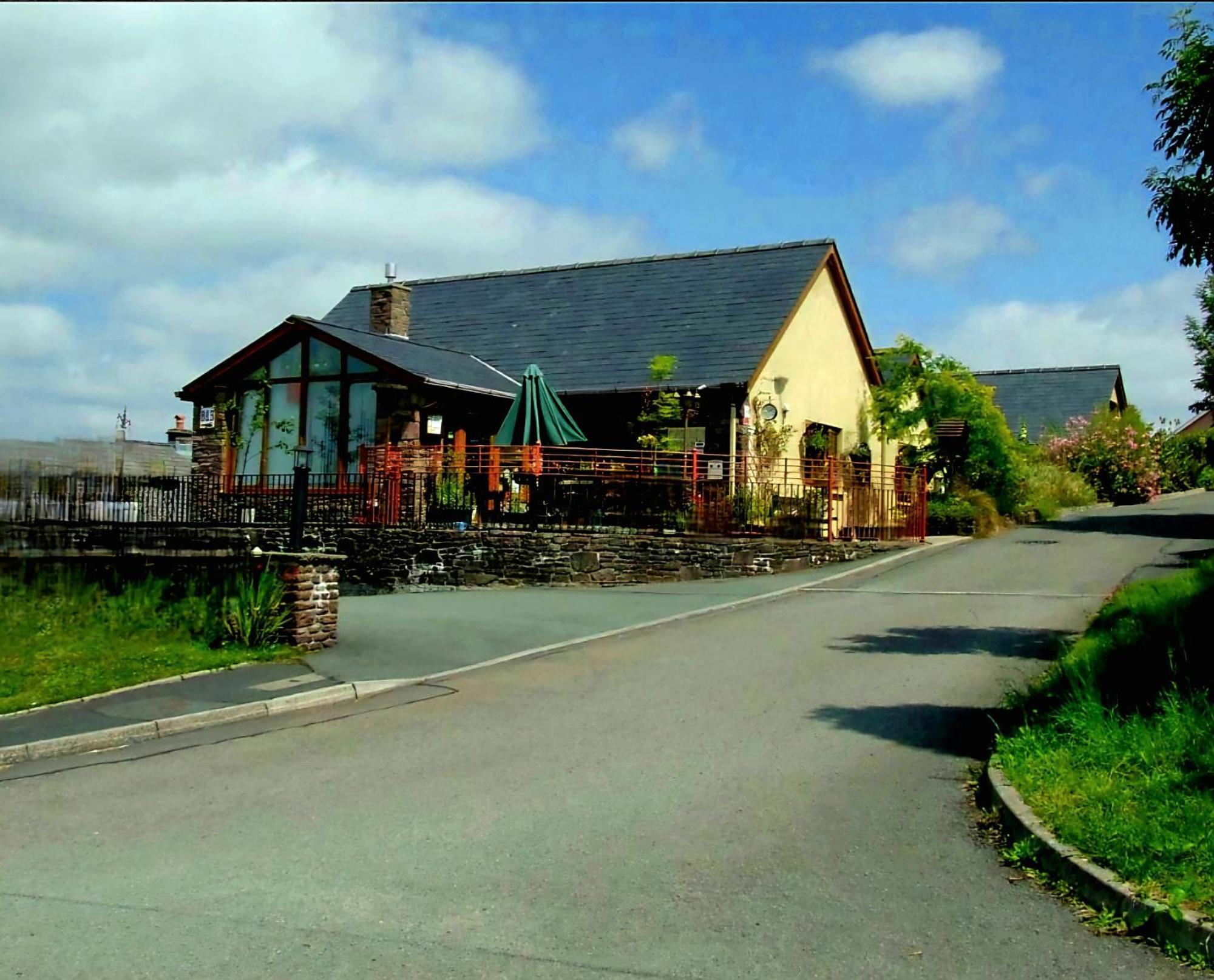 Castle Lodge - Brecon Beacons Accommodation Sennybridge Kültér fotó